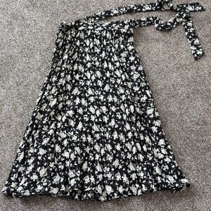 Black and Cream Floral Pleated Midi Skirt with Waist Tie
